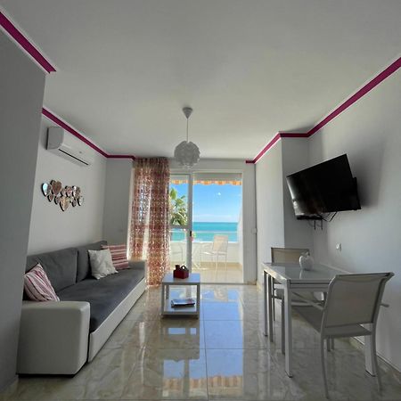 Roca Chica. Studio - First Line Beach Torremolinos Exterior foto